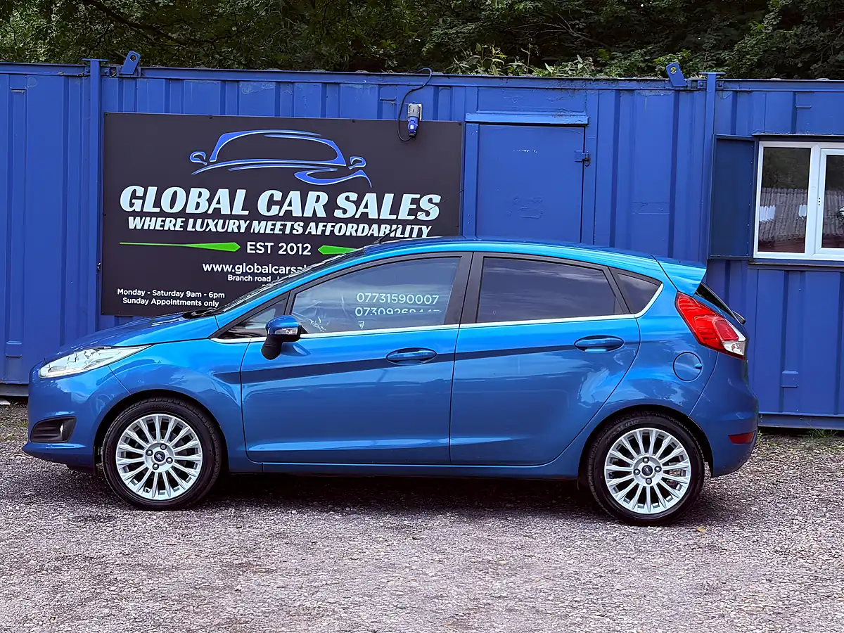 Used 2013 Ford Fiesta Titanium Blue - Interior and Exterior details 11