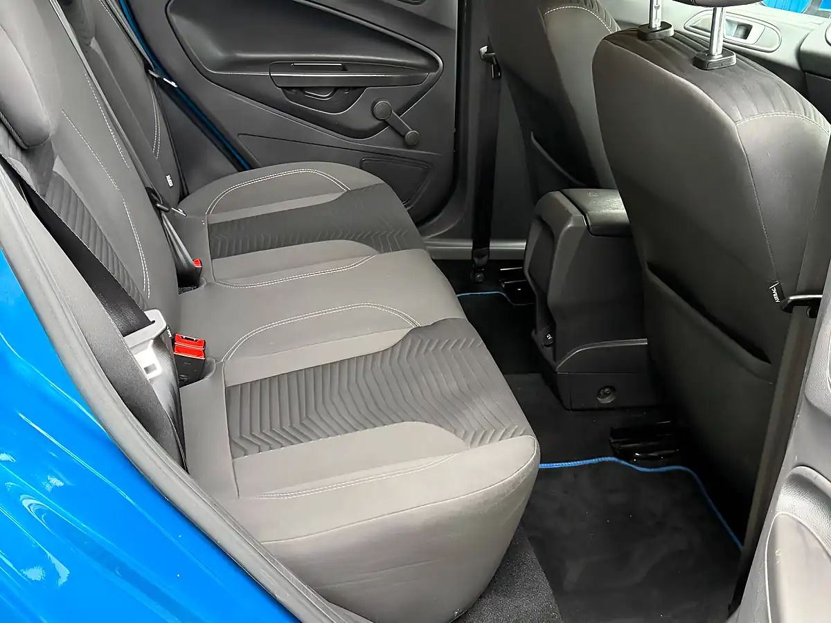 Used 2013 Ford Fiesta Titanium Blue - Interior and Exterior details 19