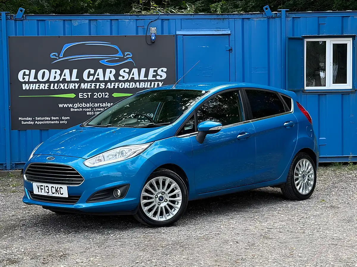 Used 2013 Ford Fiesta Titanium Blue - Interior and Exterior details 2