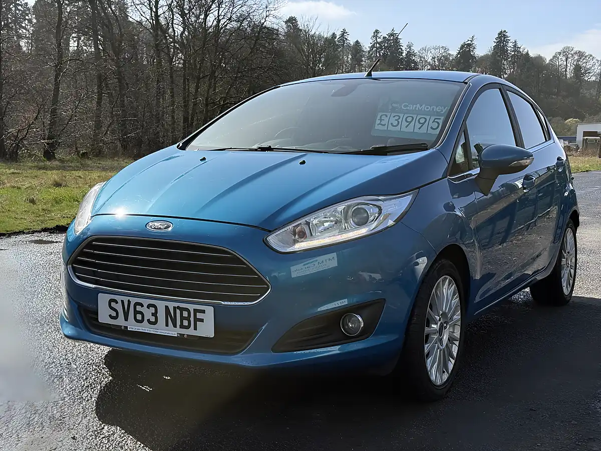 Used 2013 Ford Fiesta Titanium Blue - Interior and Exterior details 10