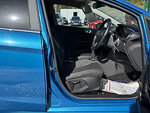 Used 2013 Ford Fiesta Titanium Blue - Interior and Exterior details 16