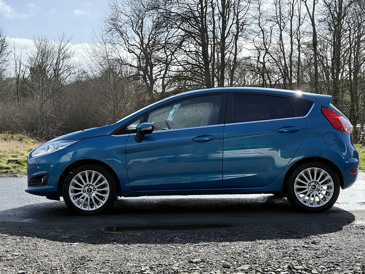 Used 2013 Ford Fiesta Titanium Blue - Interior and Exterior details 9