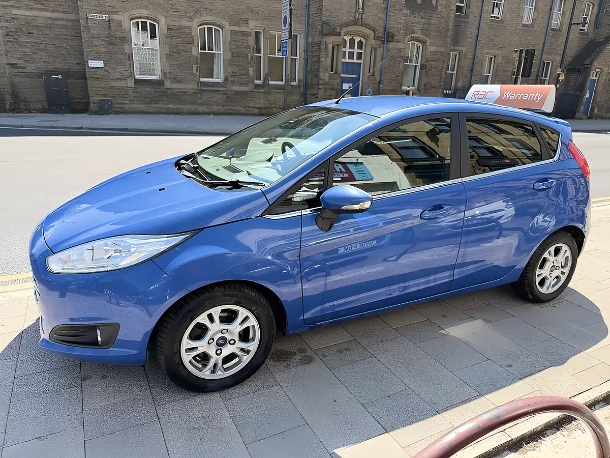 Used 2013 Ford Fiesta Titanium Econetic Blue - Interior and Exterior details 5