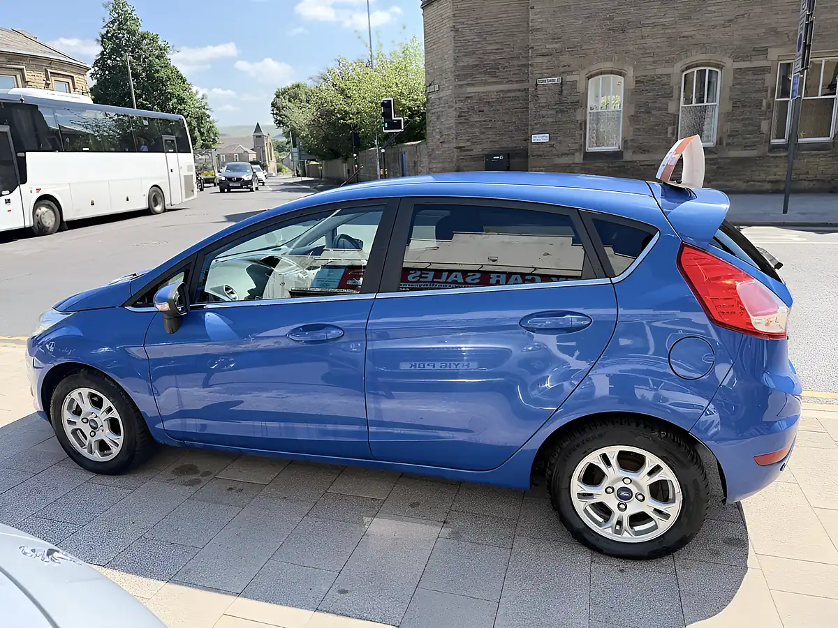 Used 2013 Ford Fiesta Titanium Econetic Blue - Interior and Exterior details 6