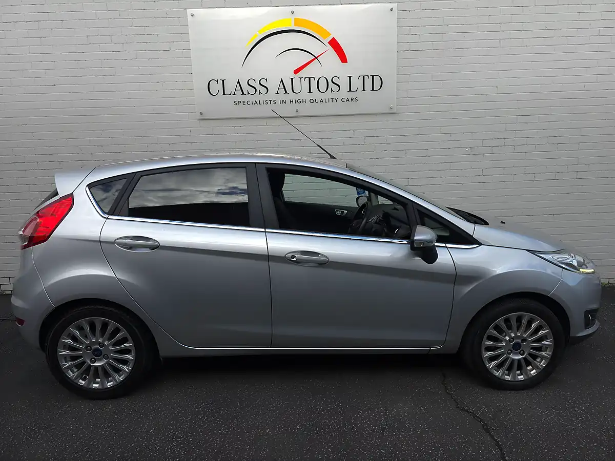 Used 2013 Ford Fiesta Titanium Silver - Interior and Exterior details 16
