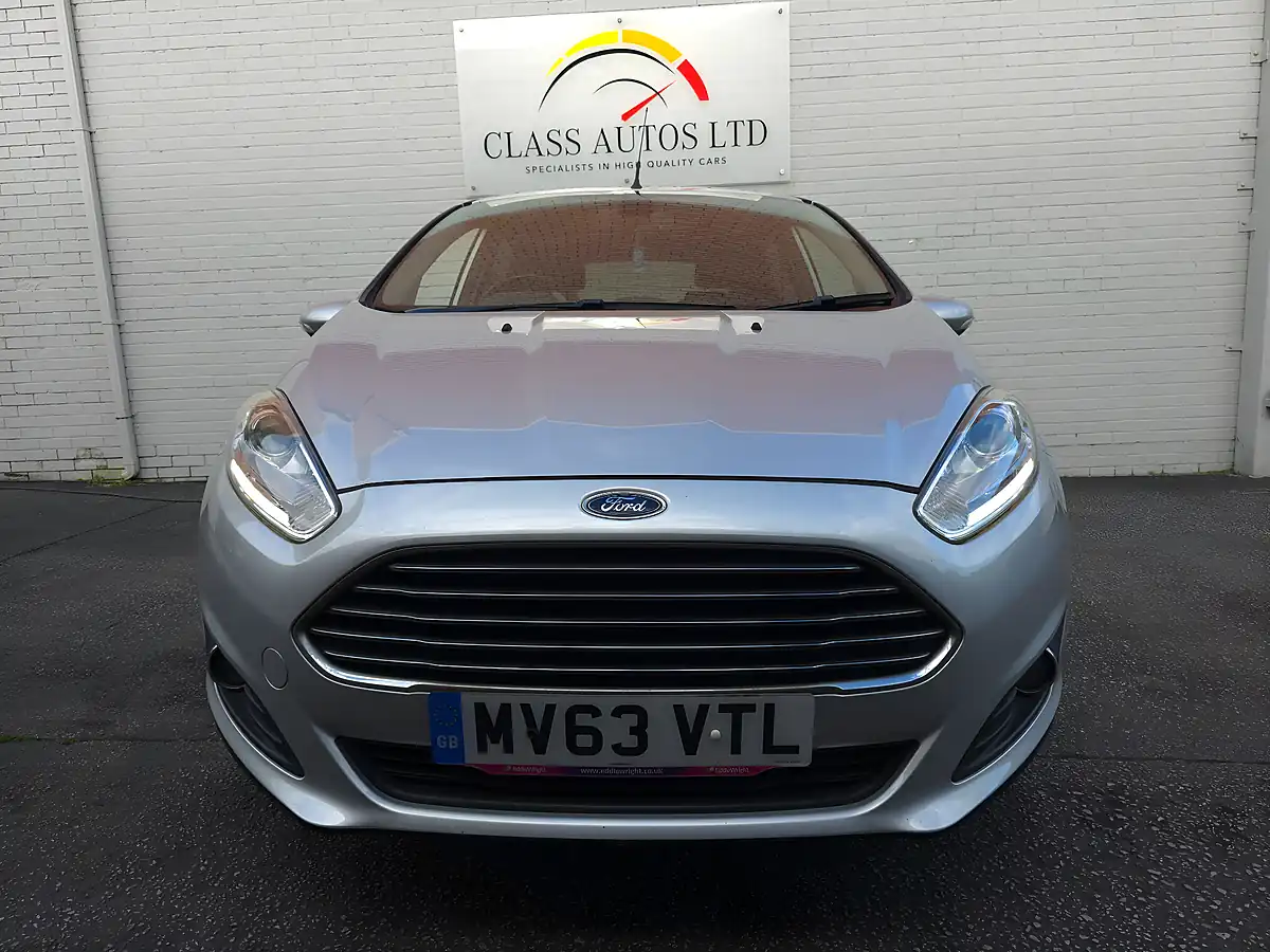 Used 2013 Ford Fiesta Titanium Silver - Interior and Exterior details 2