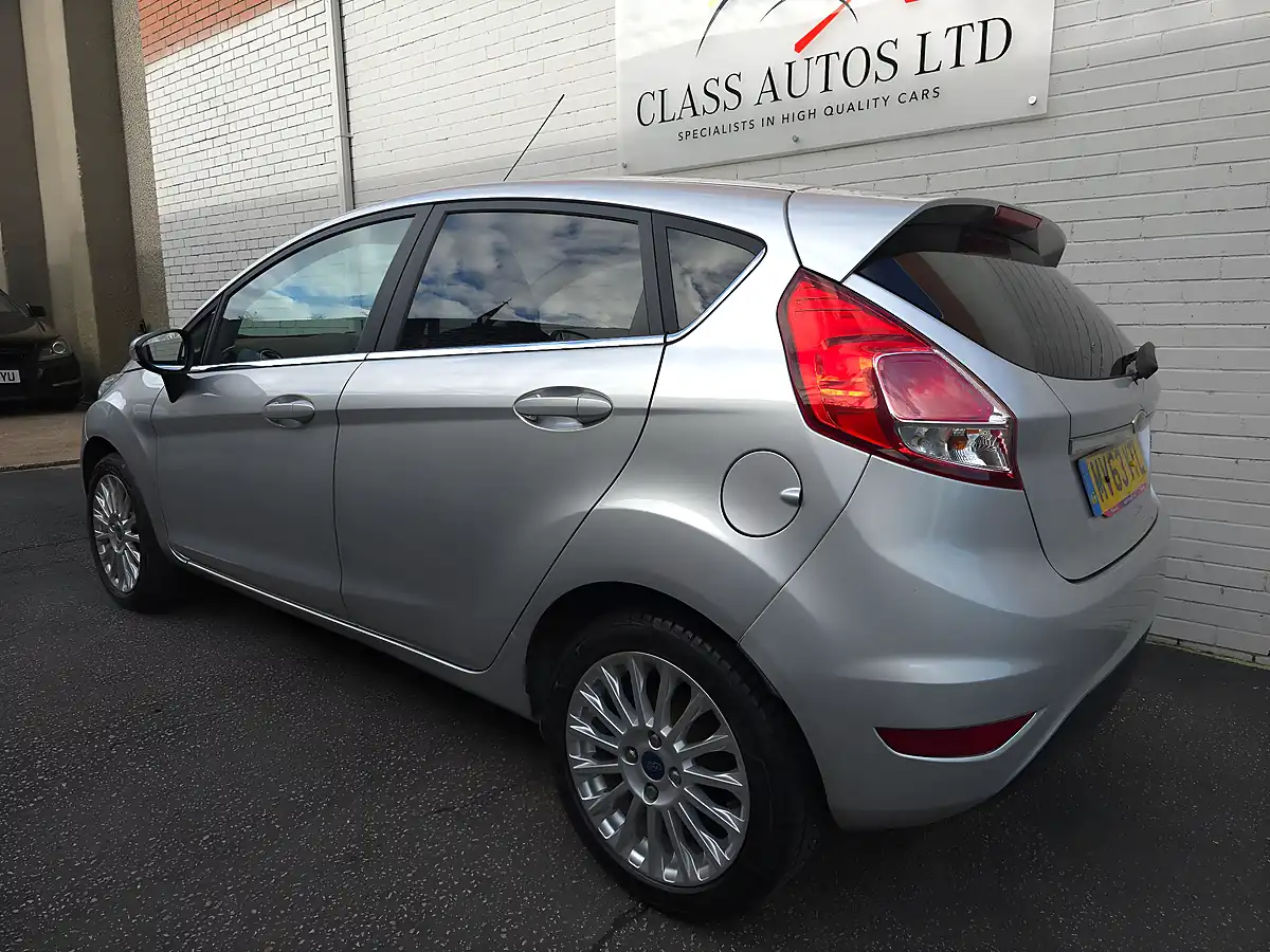 Used 2013 Ford Fiesta Titanium Silver - Interior and Exterior details 4