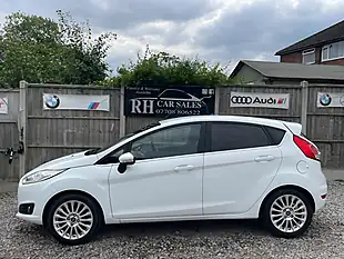 Used 2013 Ford Fiesta Titanium White - Interior and Exterior details 10