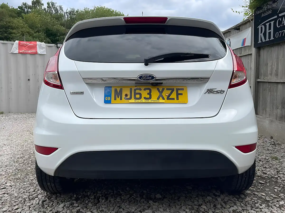 Used 2013 Ford Fiesta Titanium White - Interior and Exterior details 12