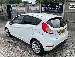 Used 2013 Ford Fiesta Titanium White - Interior and Exterior details 7