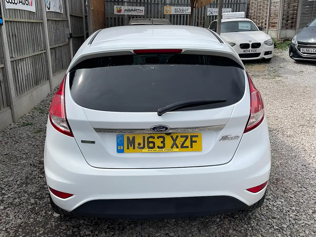 Used 2013 Ford Fiesta Titanium White - Interior and Exterior details 8