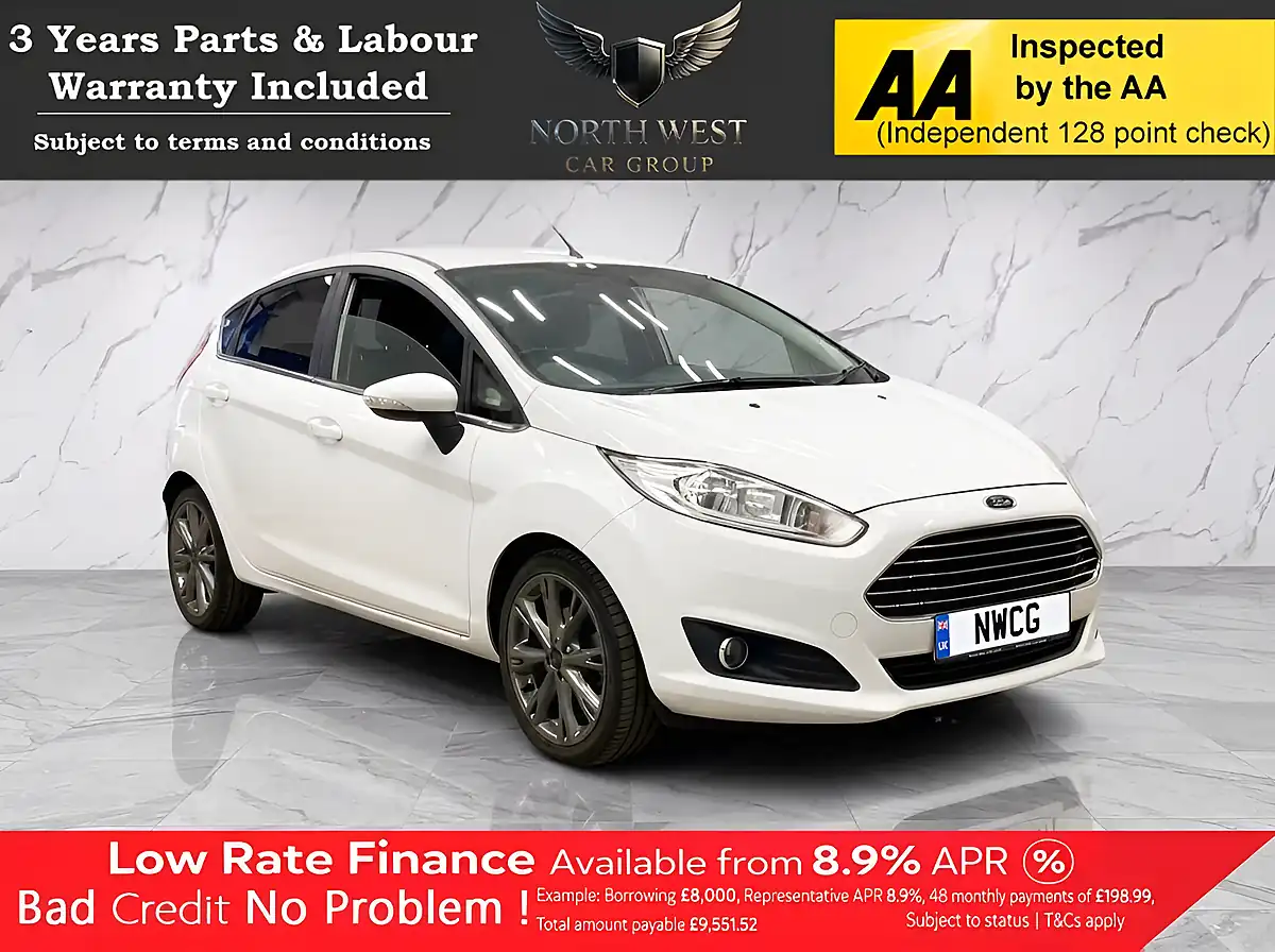 Used 2013 Ford Fiesta Titanium White - Front View