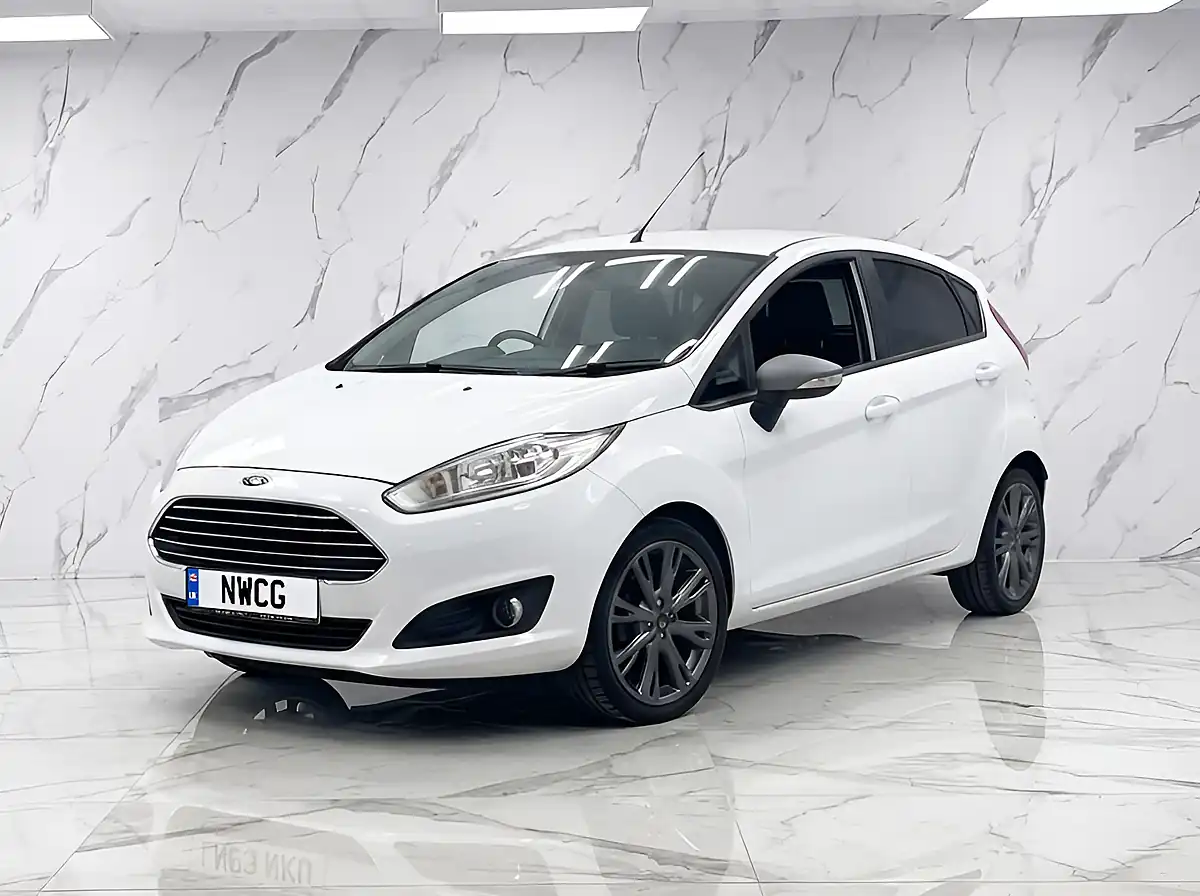 Used 2013 Ford Fiesta Titanium White - Interior and Exterior details 3
