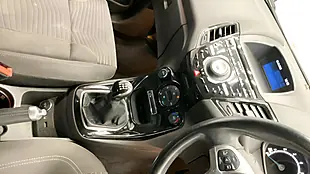 Used 2013 Ford Fiesta Titanium White - Interior and Exterior details 9