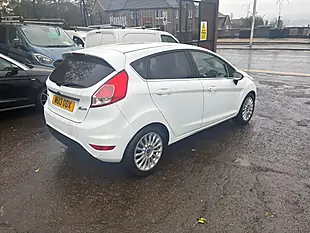 Used 2013 Ford Fiesta Titanium White - Interior and Exterior details 3
