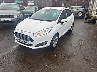 Used 2013 Ford Fiesta Titanium White - Interior and Exterior details 7