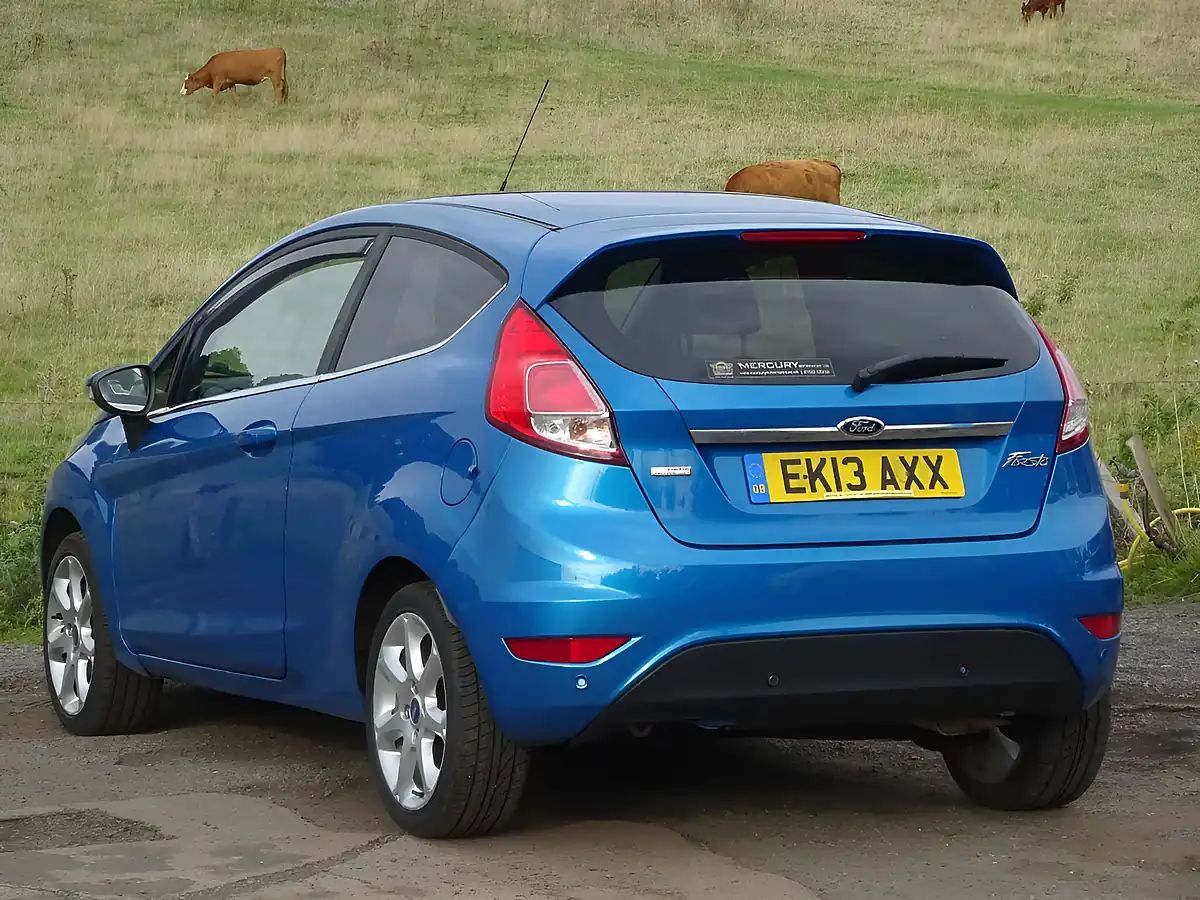 Used 2013 Ford Fiesta Titanium X Blue - Interior and Exterior details 11