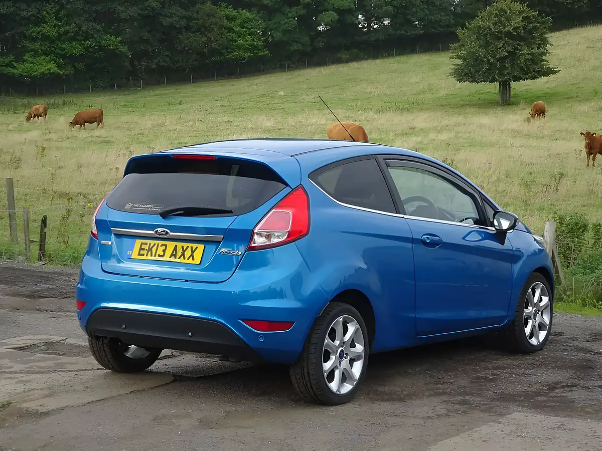 Used 2013 Ford Fiesta Titanium X Blue - Interior and Exterior details 14