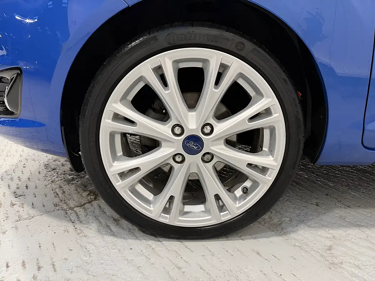 Used 2013 Ford Fiesta Titanium X Blue - Interior and Exterior details 4