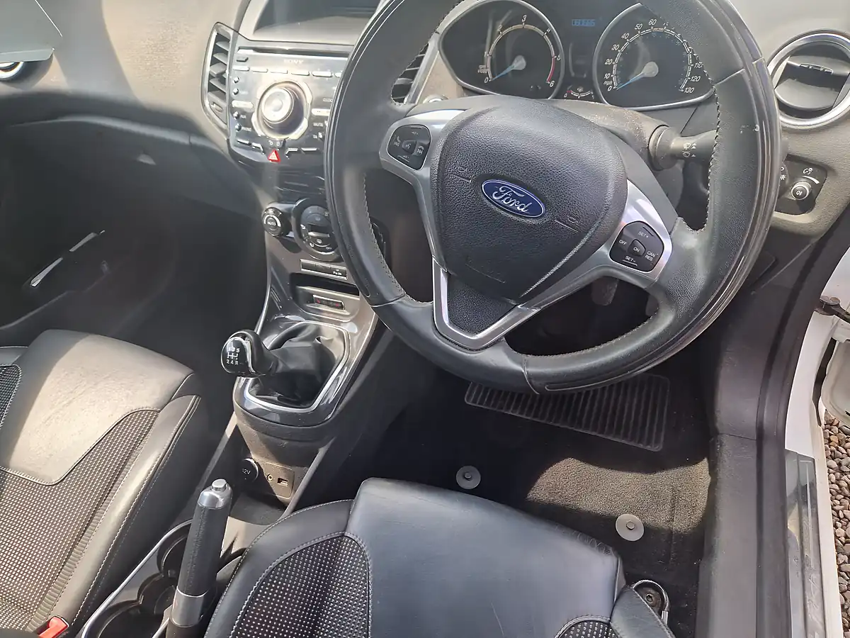 Used 2013 Ford Fiesta Titanium X White - Interior and Exterior details 18
