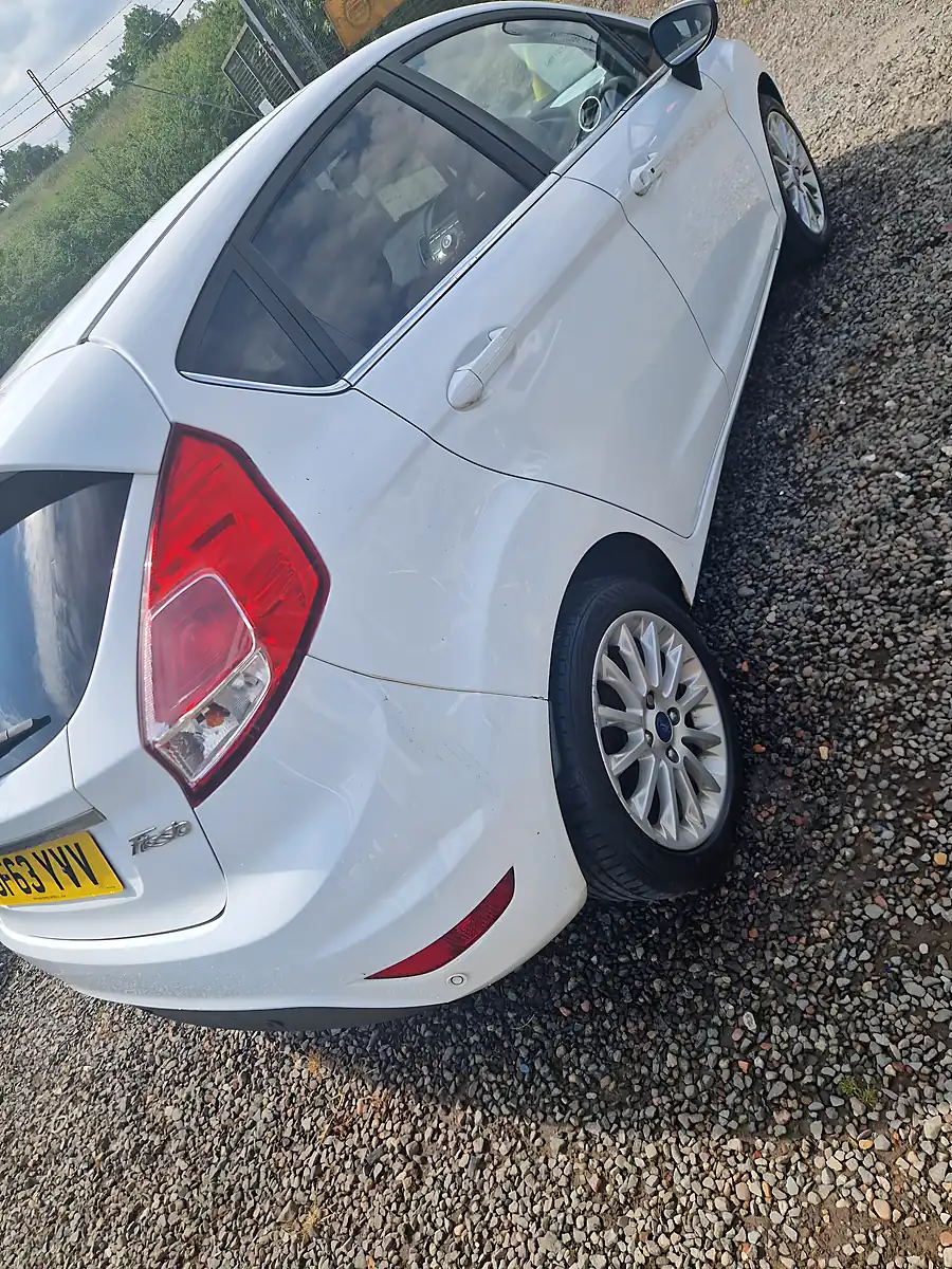 Used 2013 Ford Fiesta Titanium X White - Interior and Exterior details 7