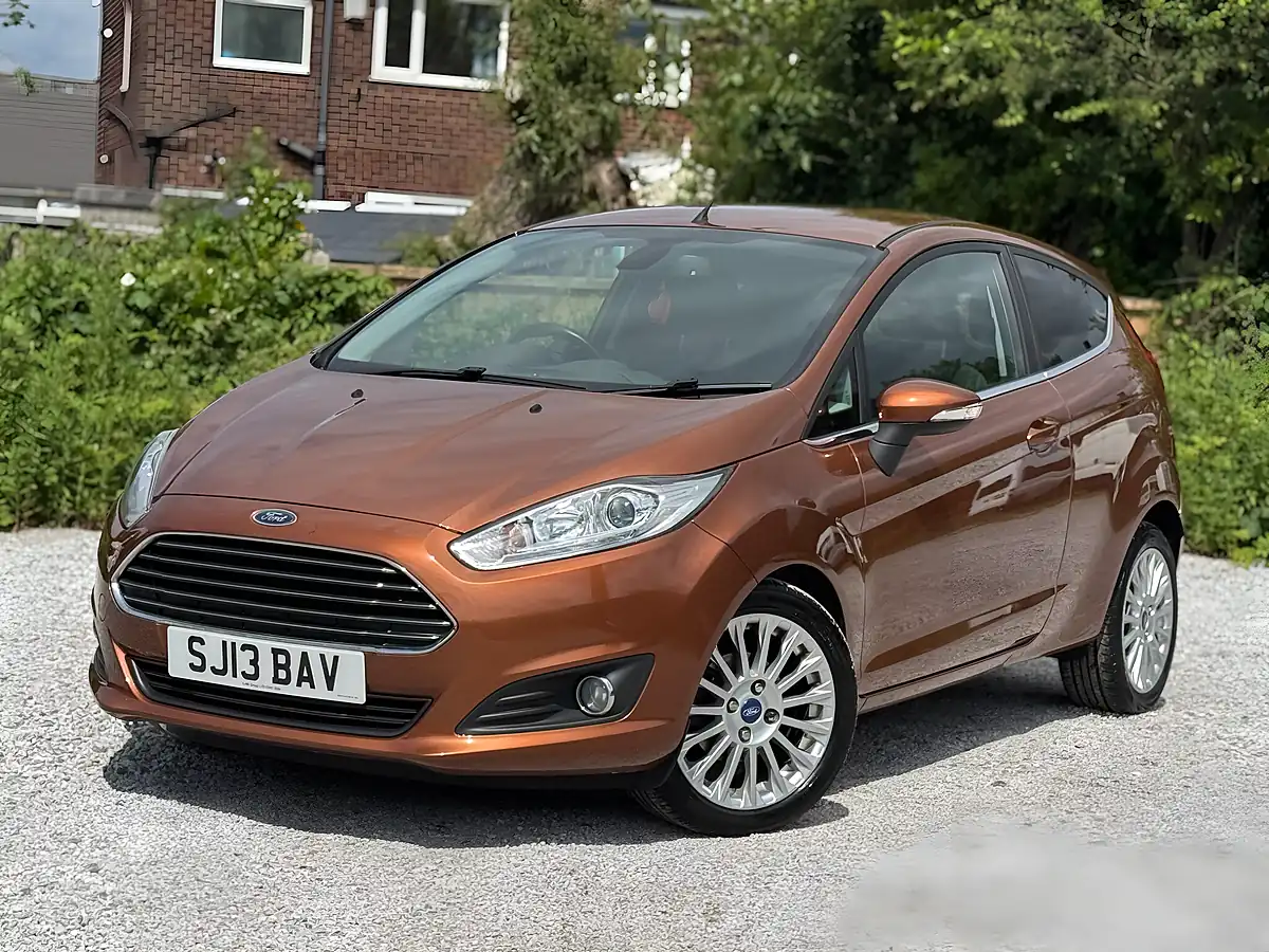 Used 2013 Ford Fiesta Titanium Yellow - Interior and Exterior details 3