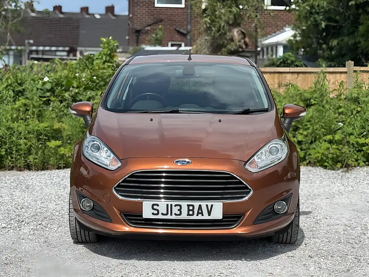 Used 2013 Ford Fiesta Titanium Yellow - Interior and Exterior details 6