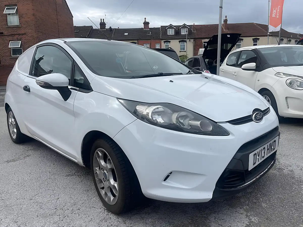 Used 2013 Ford Fiesta Van Panel Van White - Front View
