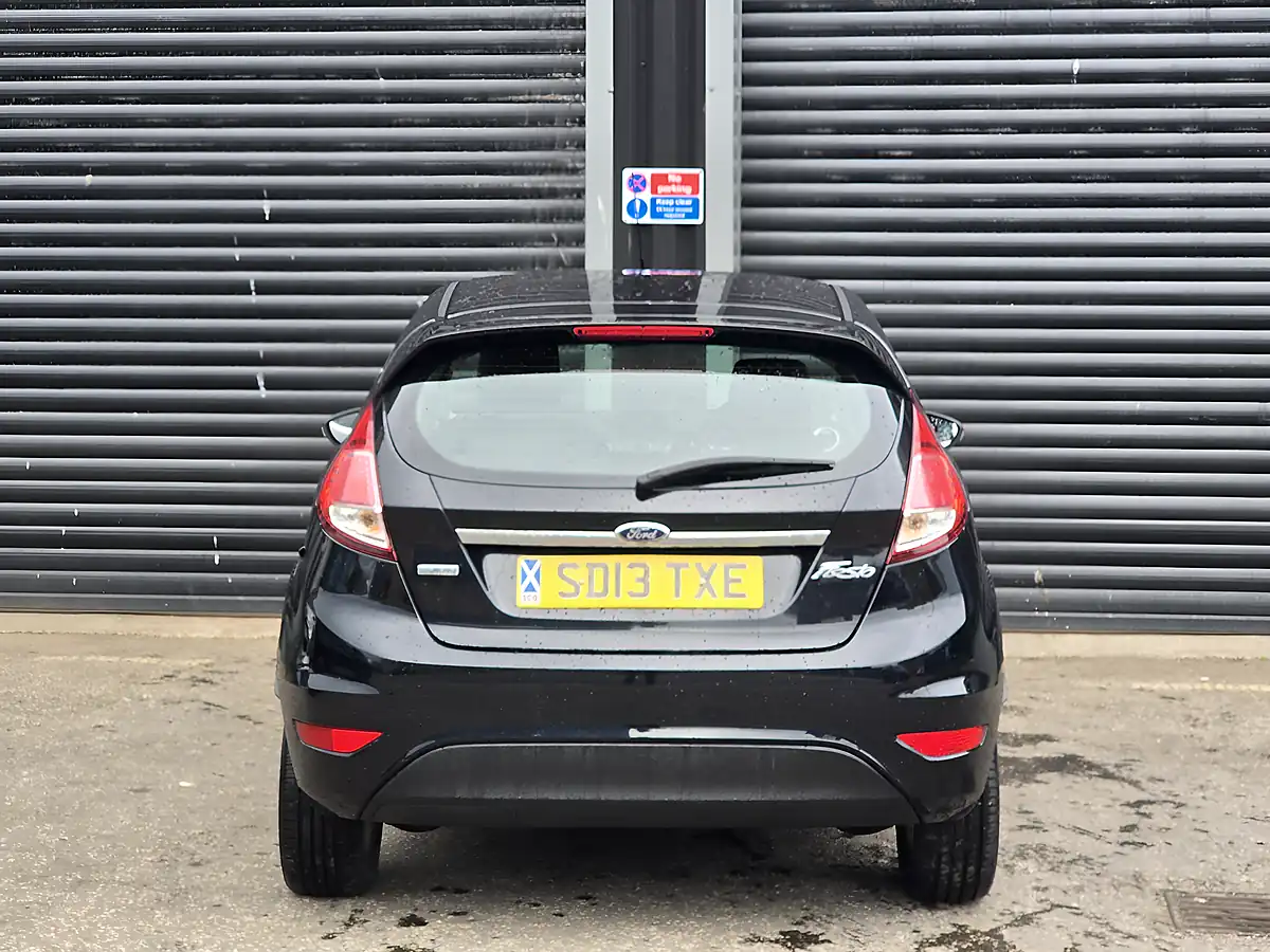 Used 2013 Ford Fiesta Zetec Black - Interior and Exterior details 10