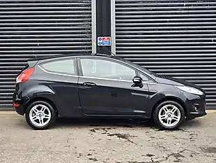 Used 2013 Ford Fiesta Zetec Black - Interior and Exterior details 7