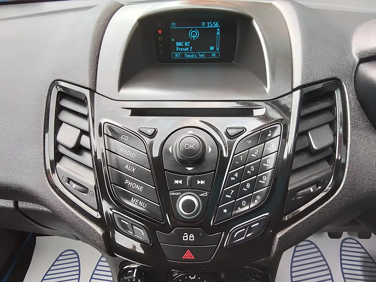 Used 2013 Ford Fiesta Zetec Black - Interior and Exterior details 16