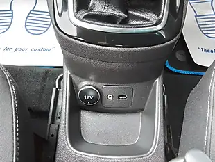 Used 2013 Ford Fiesta Zetec Black - Interior and Exterior details 17