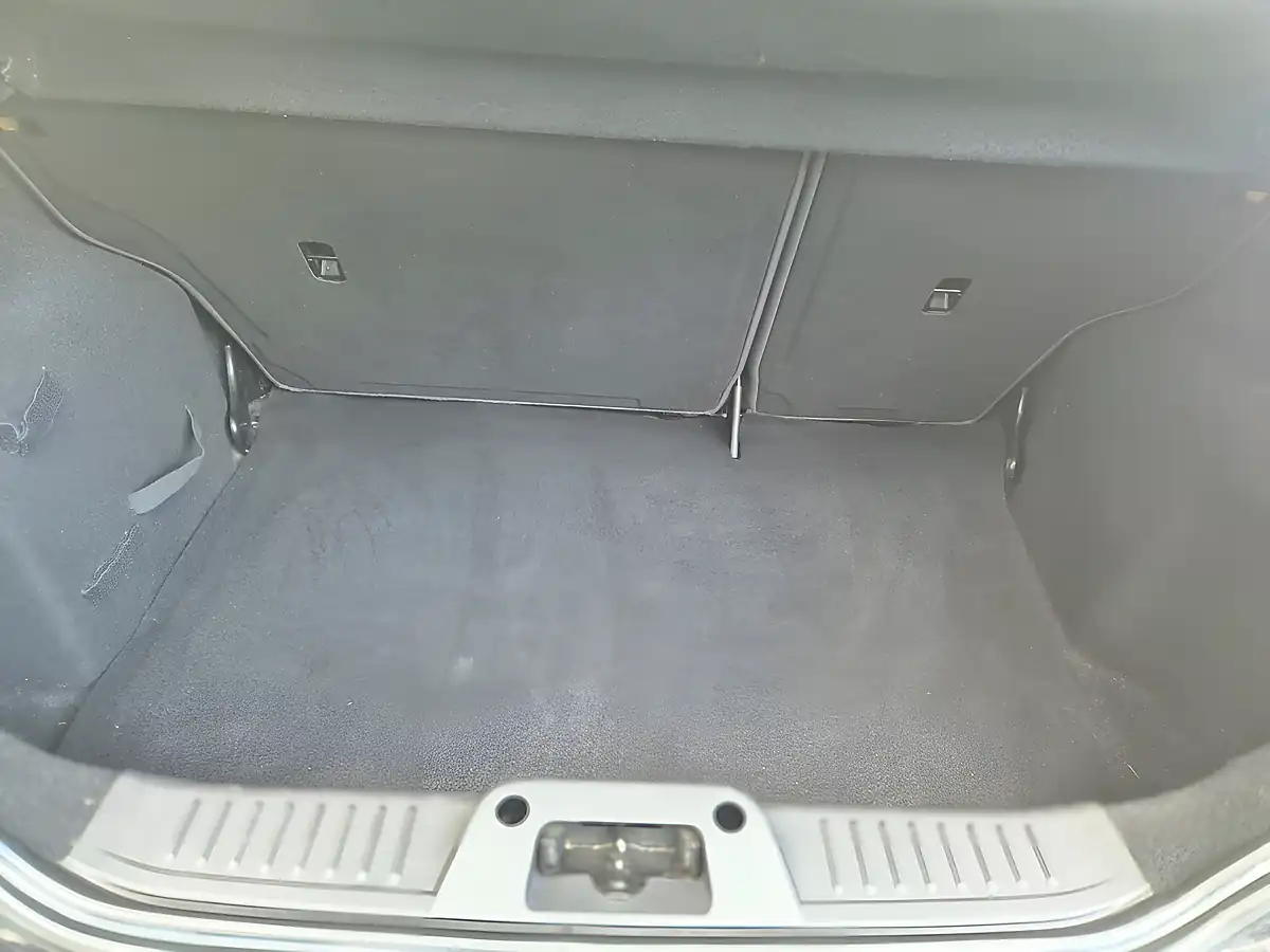 Used 2013 Ford Fiesta Zetec Black - Interior and Exterior details 19