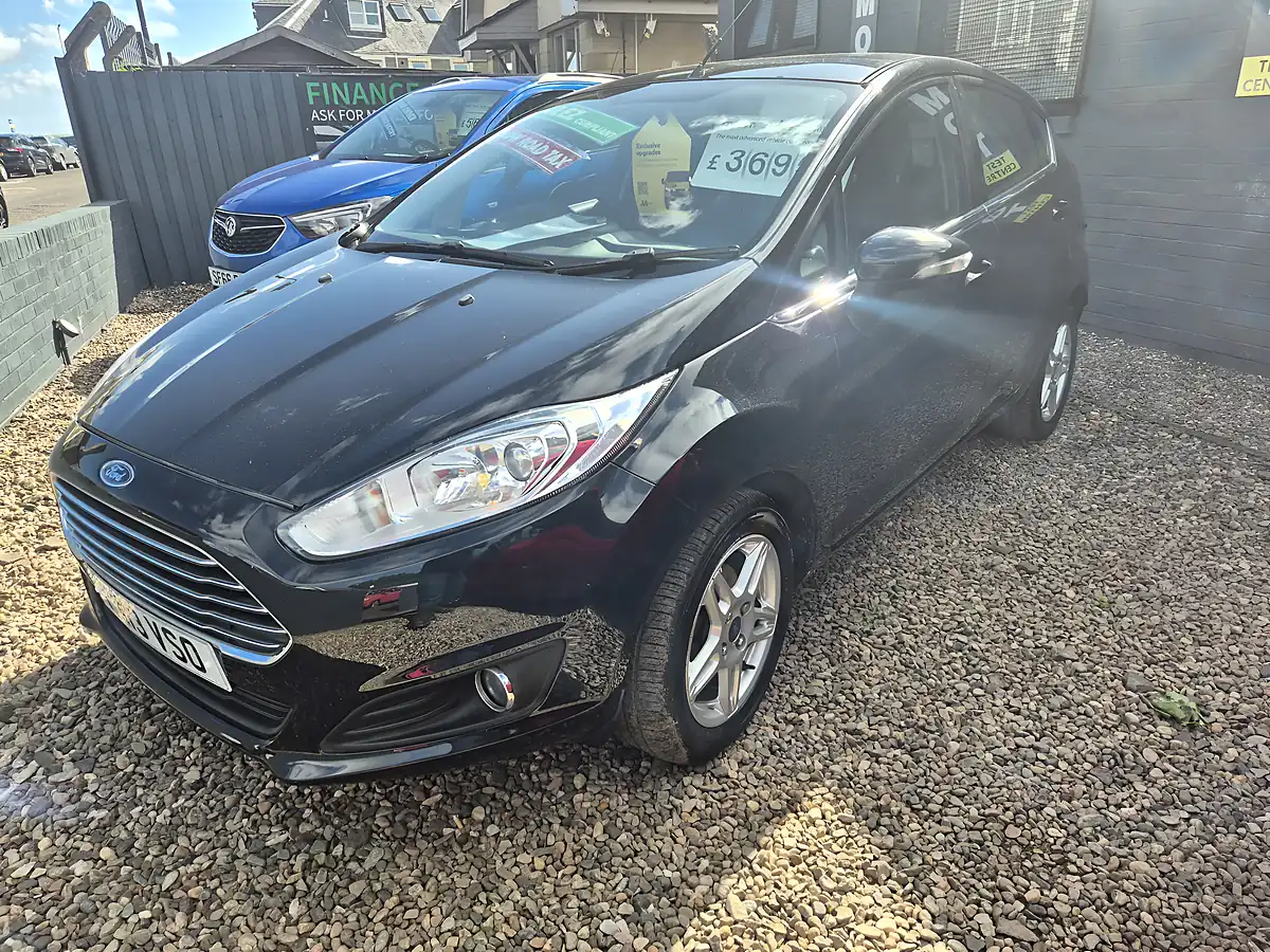 Used 2013 Ford Fiesta Zetec Black - Interior and Exterior details 2