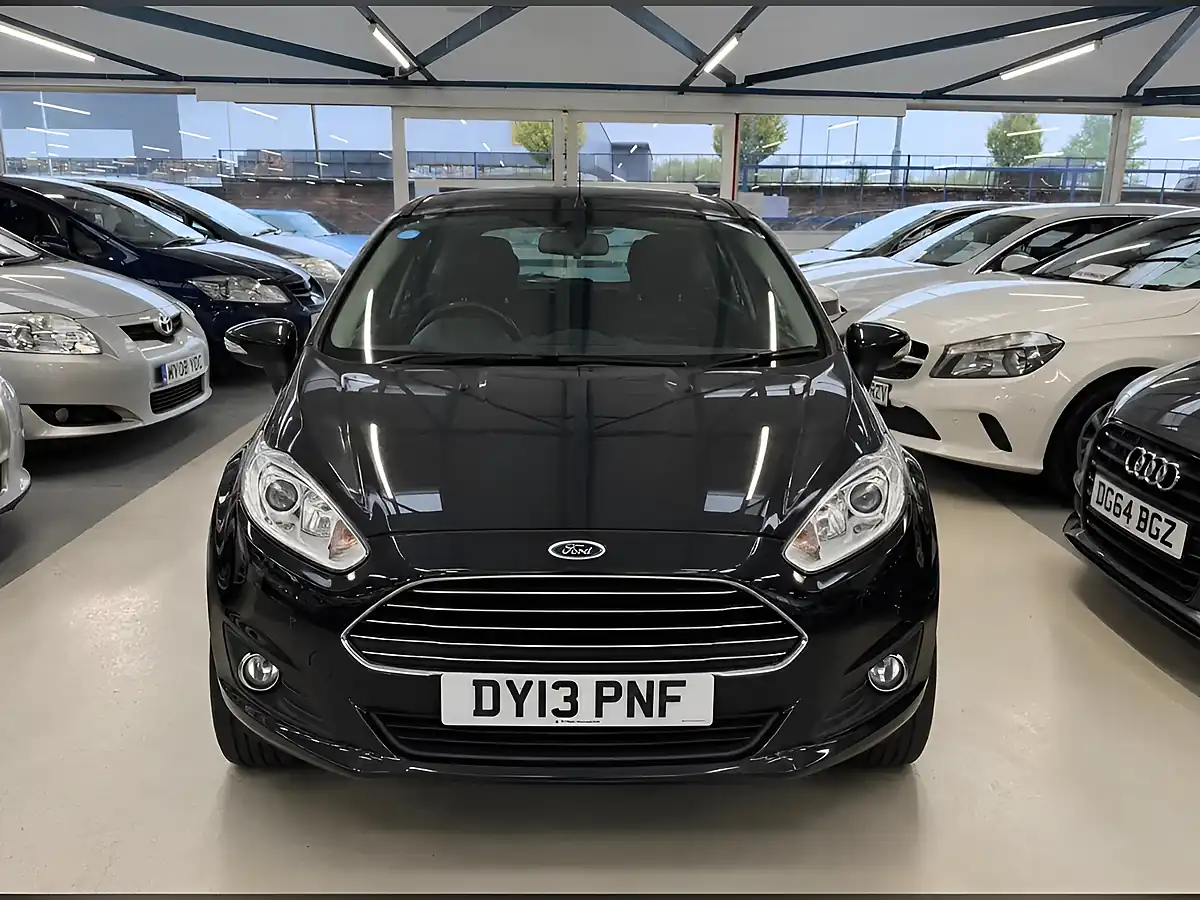 Used 2013 Ford Fiesta Zetec Black - Interior and Exterior details 11