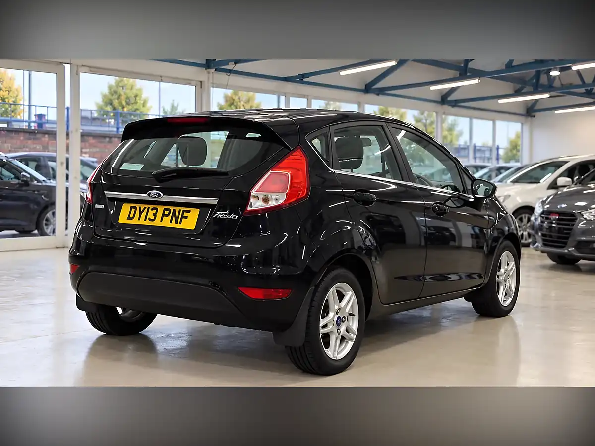 Used 2013 Ford Fiesta Zetec Black - Interior and Exterior details 14