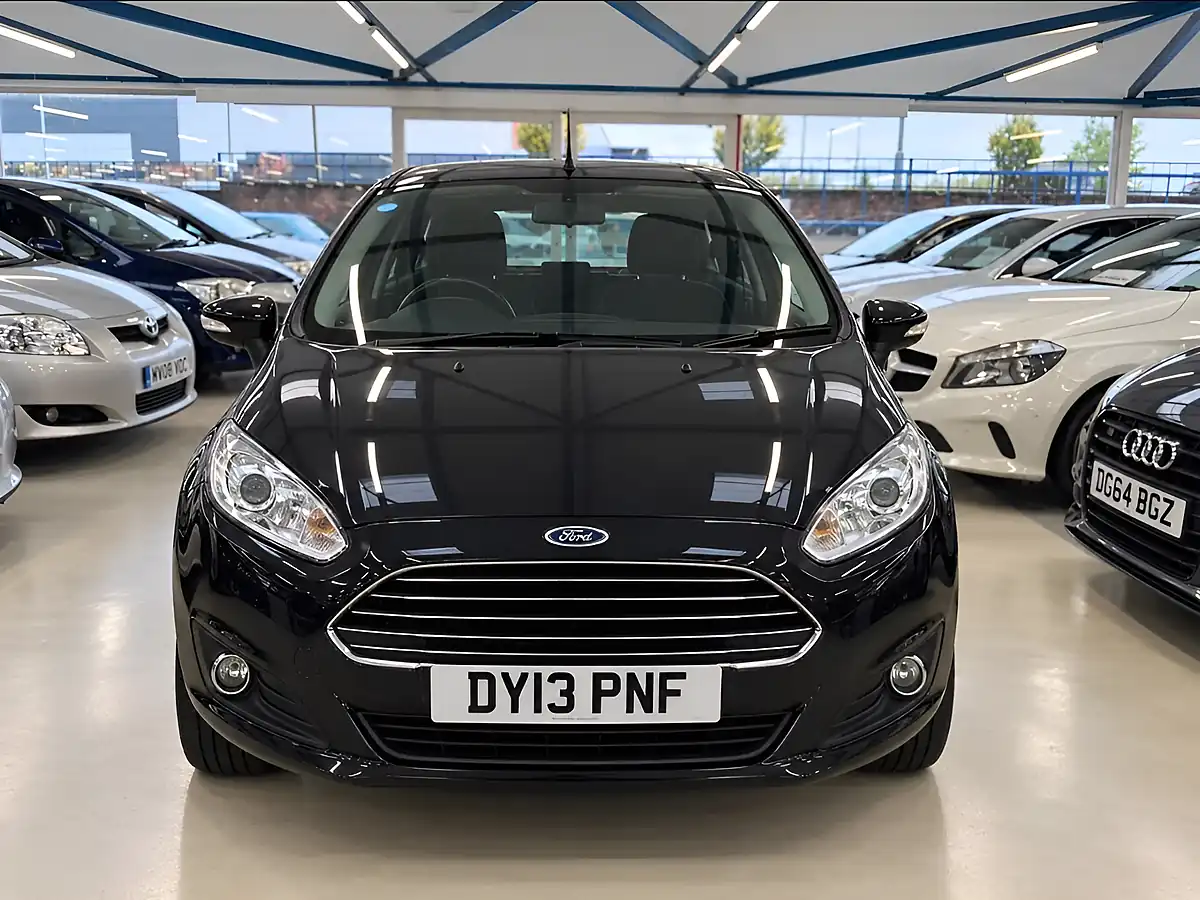 Used 2013 Ford Fiesta Zetec Black - Interior and Exterior details 15