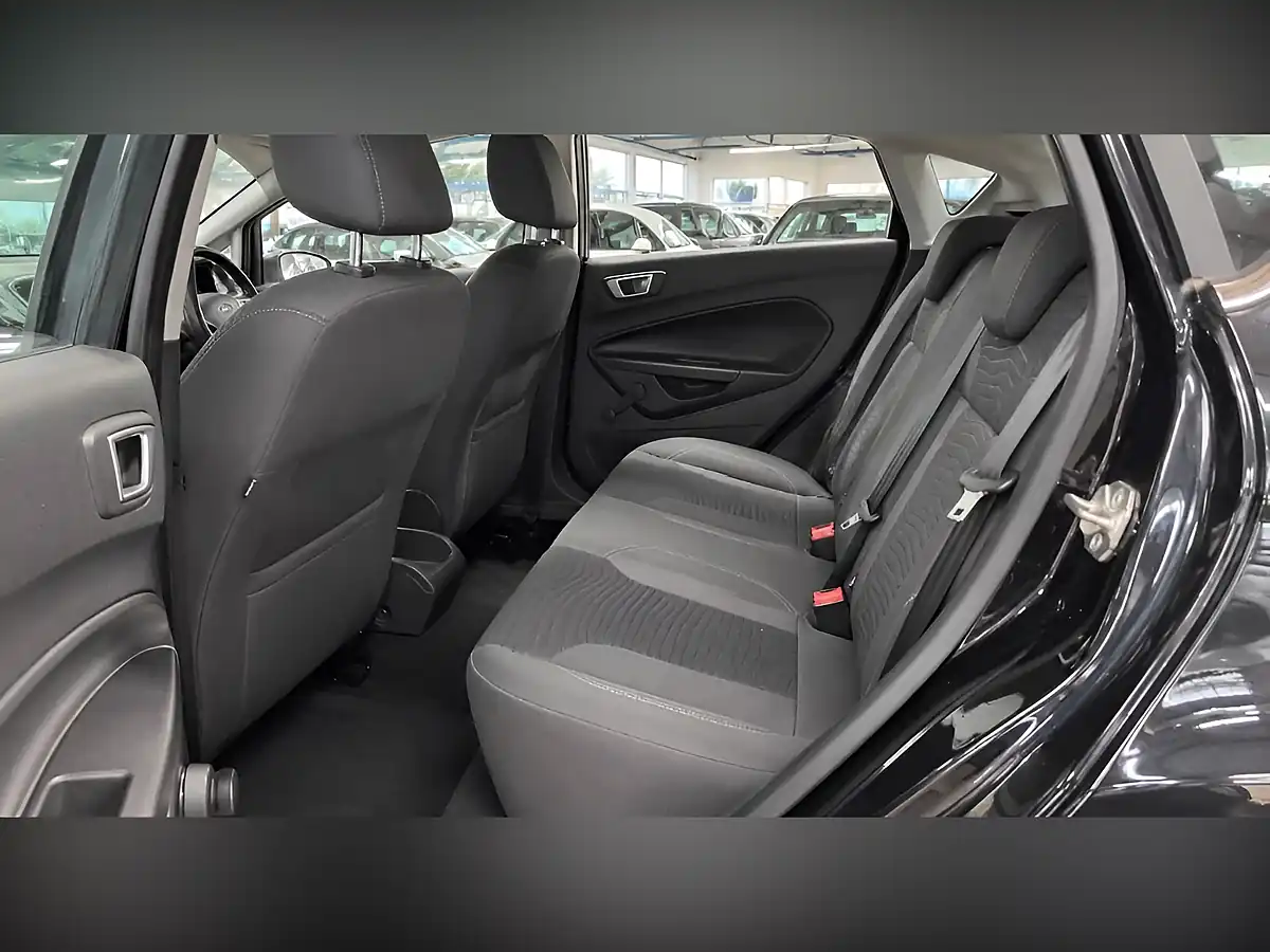 Used 2013 Ford Fiesta Zetec Black - Interior and Exterior details 18