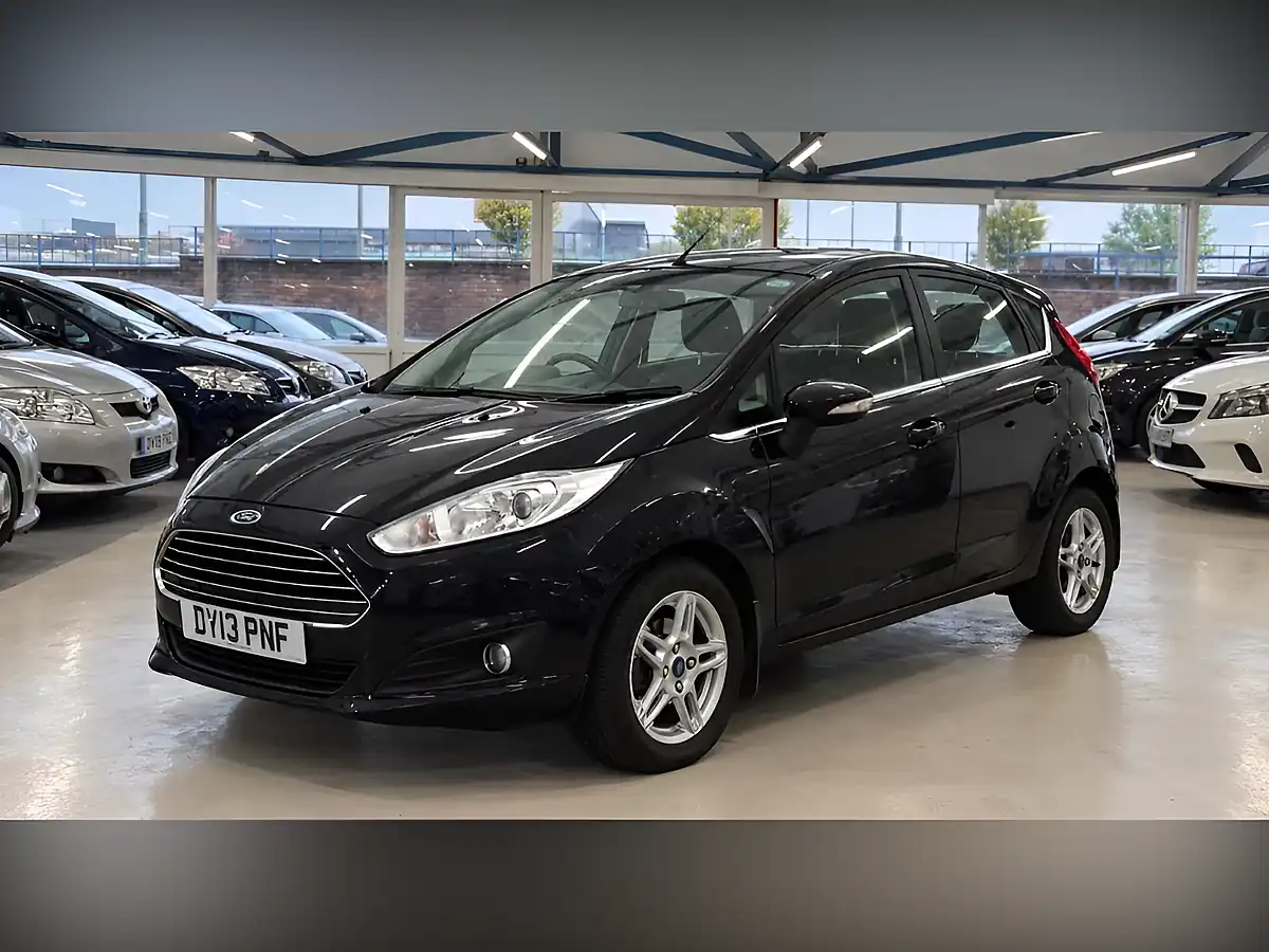 Used 2013 Ford Fiesta Zetec Black - Interior and Exterior details 3