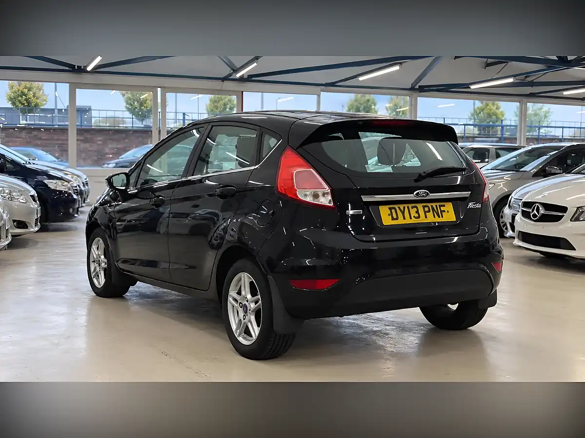 Used 2013 Ford Fiesta Zetec Black - Interior and Exterior details 6
