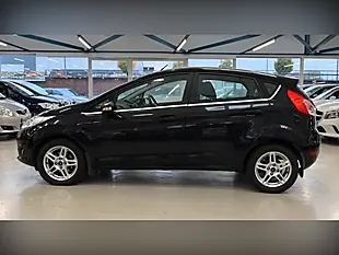 Used 2013 Ford Fiesta Zetec Black - Interior and Exterior details 7
