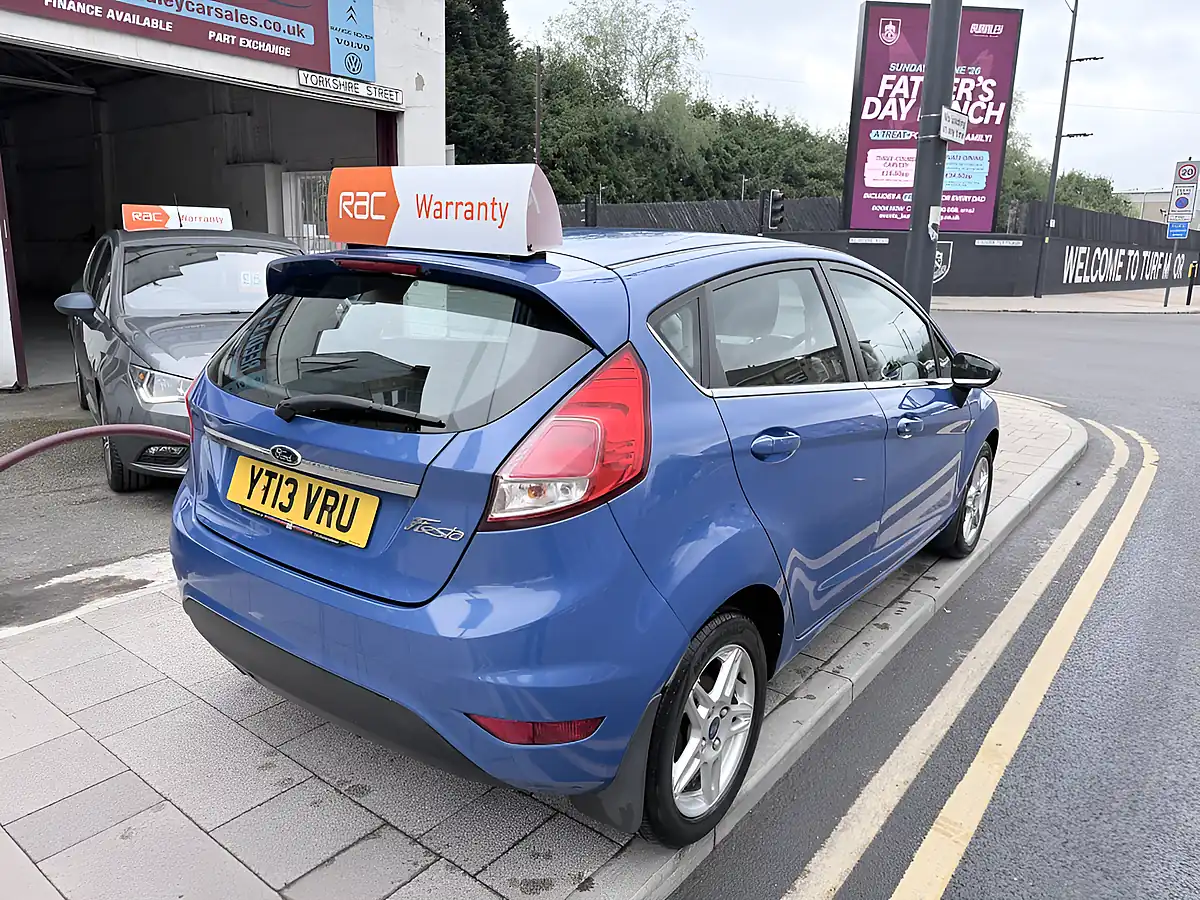 Used 2013 Ford Fiesta Zetec Blue - Interior and Exterior details 11