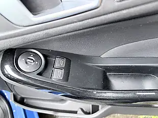 Used 2013 Ford Fiesta Zetec Blue - Interior and Exterior details 15