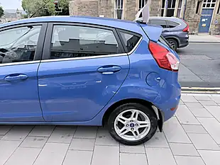 Used 2013 Ford Fiesta Zetec Blue - Interior and Exterior details 7
