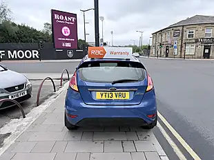 Used 2013 Ford Fiesta Zetec Blue - Interior and Exterior details 8