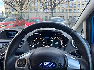Used 2013 Ford Fiesta Zetec Blue - Interior and Exterior details 12