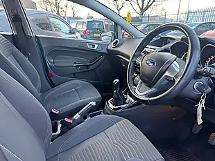 Used 2013 Ford Fiesta Zetec Blue - Interior and Exterior details 6