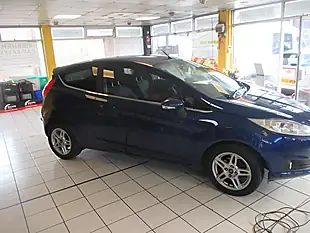 Used 2013 Ford Fiesta Zetec Blue - Interior and Exterior details 4