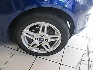 Used 2013 Ford Fiesta Zetec Blue - Interior and Exterior details 6