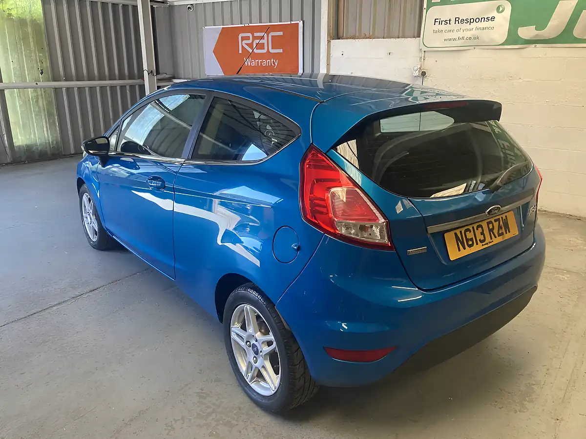 Used 2013 Ford Fiesta Zetec Blue - Interior and Exterior details 2